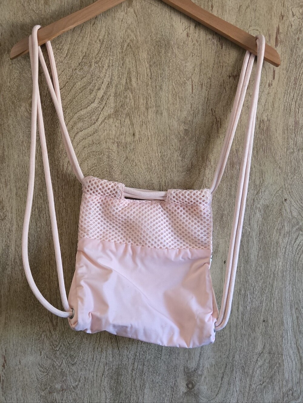 Nike Drawstring Bag - Picture 3 of 5